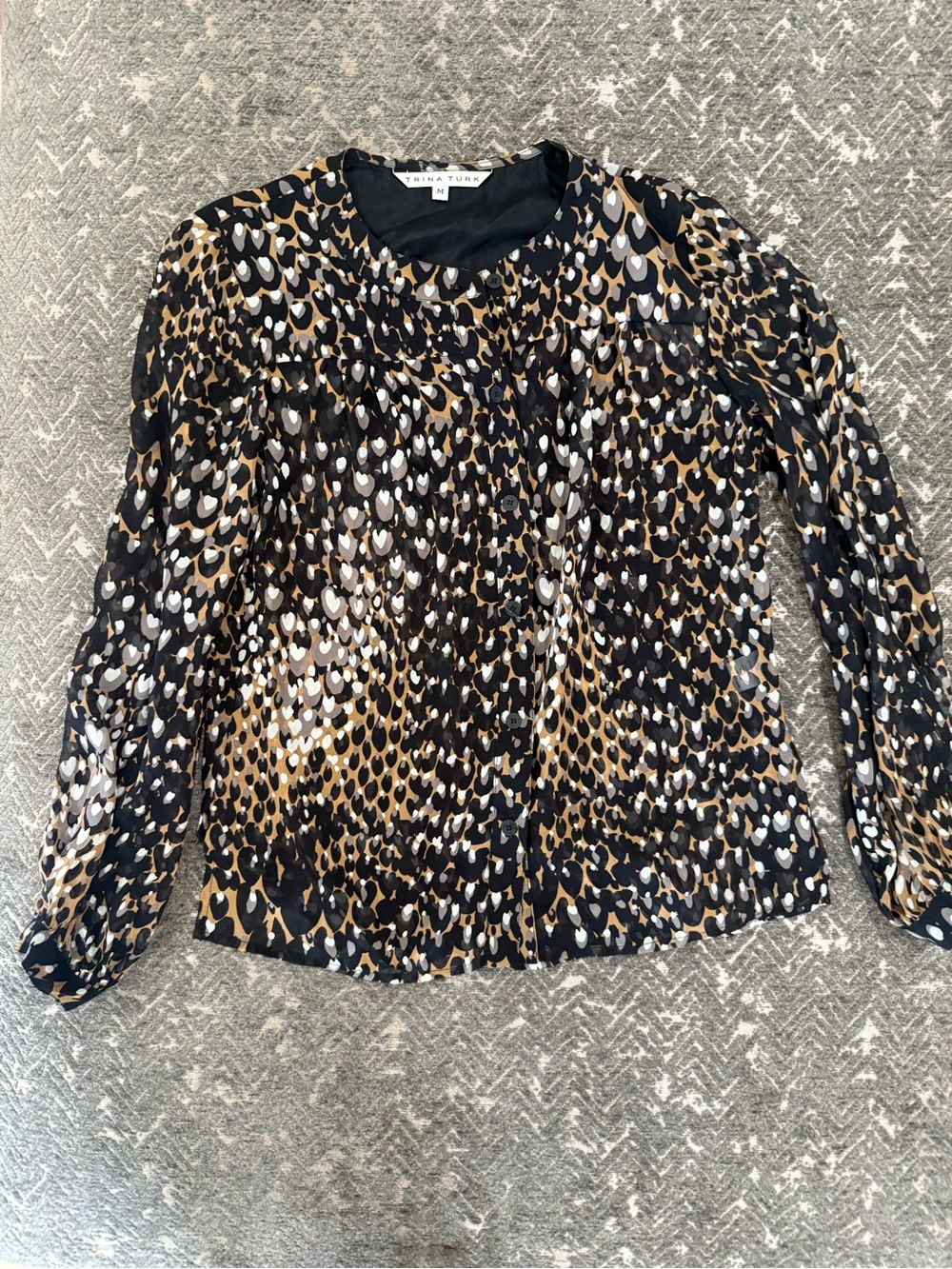 Trina Turk 100% Silk Animal Print Long Sleeve Blouse Top M